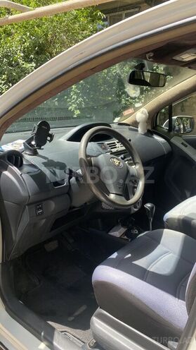Toyota Yaris-3