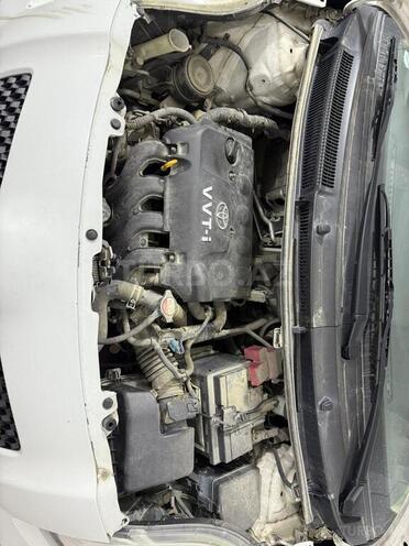 Toyota Yaris-4