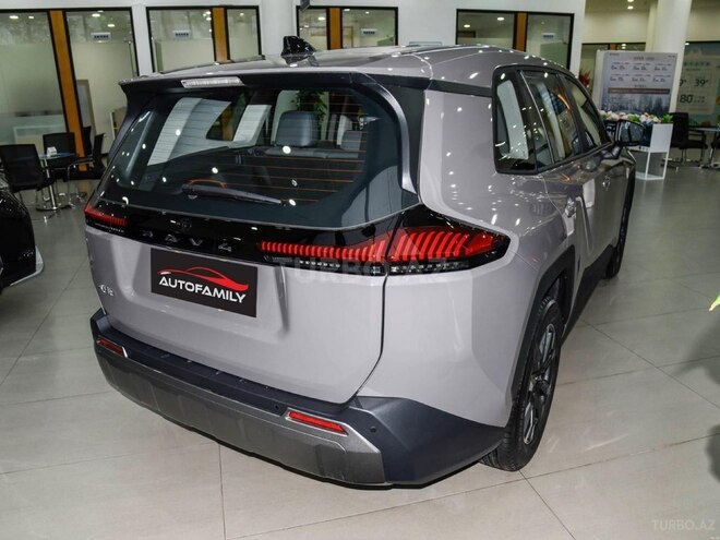Toyota RAV4-5
