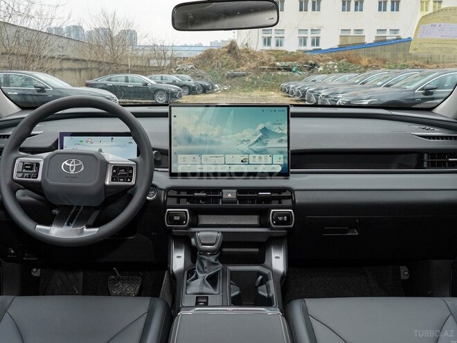 Toyota RAV4-10