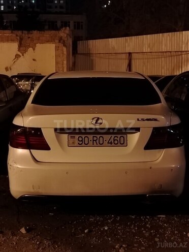 Lexus LS 460L-3
