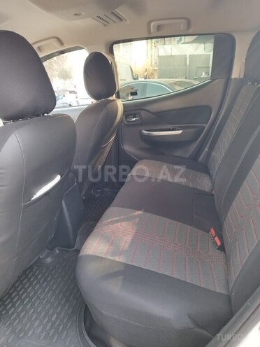 Mitsubishi L200-5