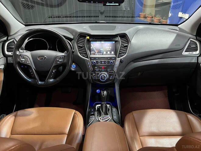 Hyundai Santa Fe-11