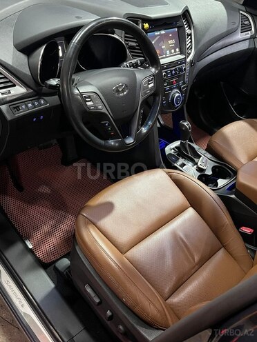 Hyundai Santa Fe-12