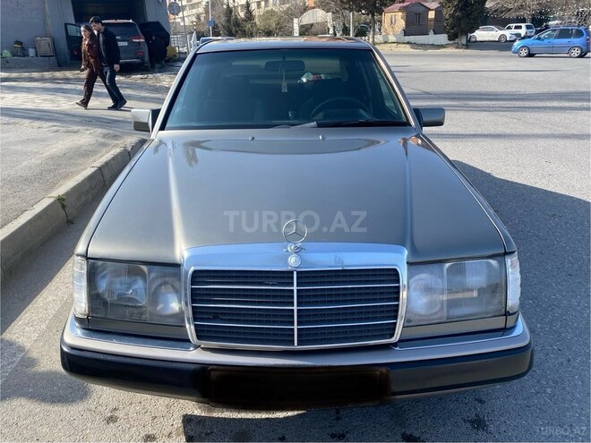 Mercedes E 220 1993, 369,852 km - 2.2 l - Şirvan