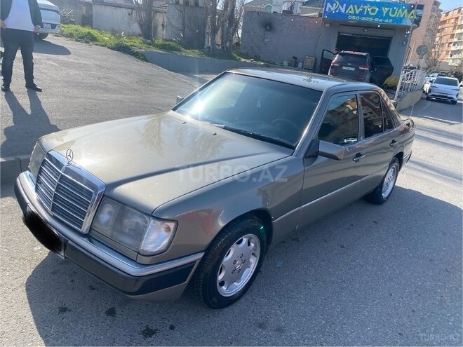 Mercedes E 220 1993, 369,852 km - 2.2 l - Şirvan