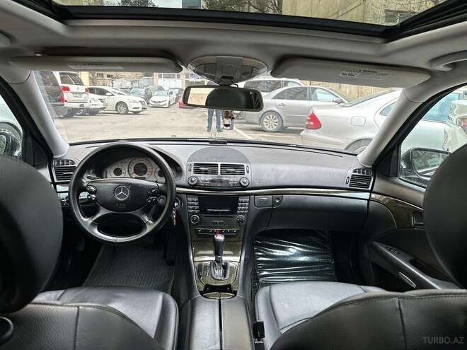 Mercedes E 220 2007, 260,000 km - 2.2 л - Bakı