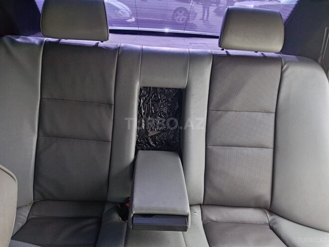 Mercedes C 230 2000, 300,000 km - 2.3 l - İsmayıllı