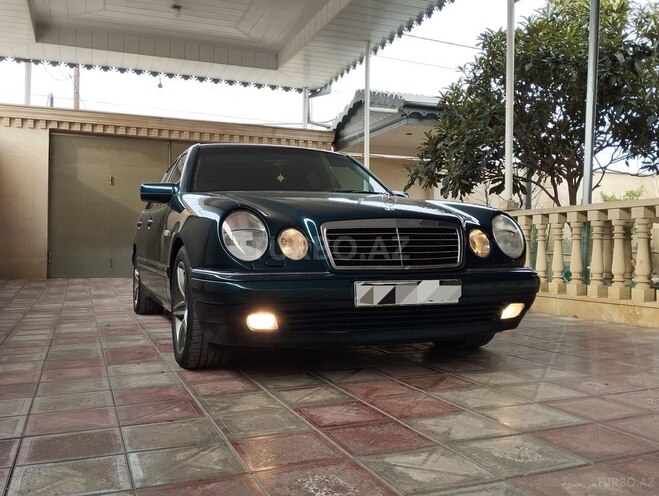 Mercedes E 230 1995, 412,000 km - 2.3 l - Şirvan