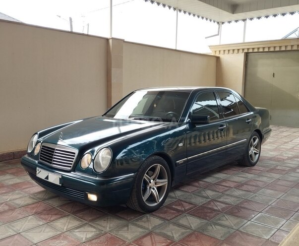 Mercedes E 230 1995, 412,000 km - 2.3 l - Şirvan