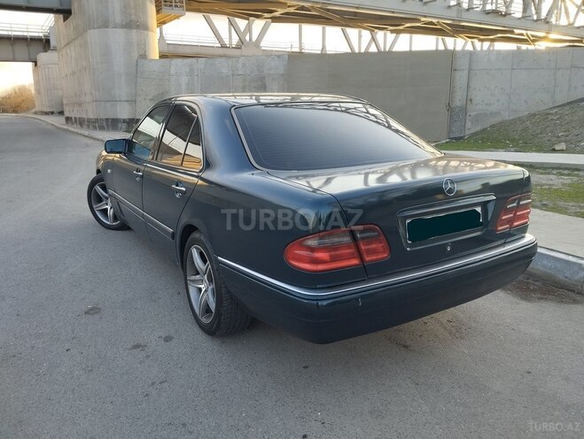 Mercedes E 230 1995, 412,000 km - 2.3 l - Şirvan
