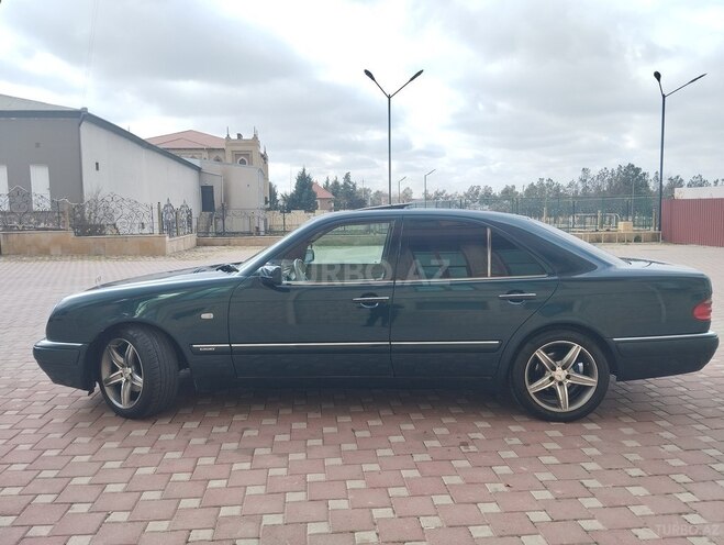 Mercedes E 230 1995, 412,000 km - 2.3 l - Şirvan