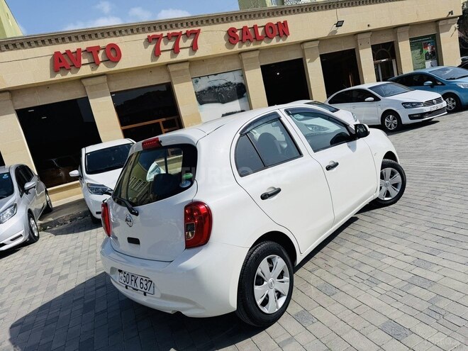 Nissan March-6