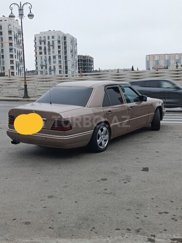 Mercedes E 250 1993, 339,000 km - 2.5 l - Bakı
