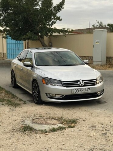 Volkswagen Passat 2013, 107,000 km - 1.8 л - Bakı
