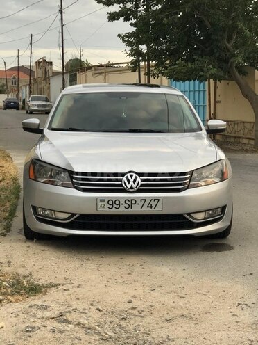Volkswagen Passat 2013, 107,000 km - 1.8 л - Bakı