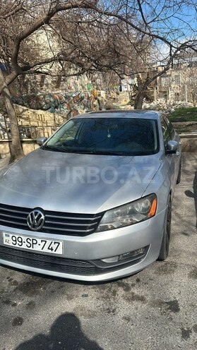 Volkswagen Passat 2013, 107,000 km - 1.8 л - Bakı