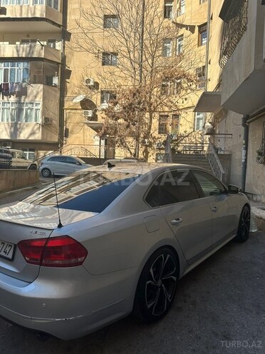 Volkswagen Passat 2013, 107,000 km - 1.8 л - Bakı