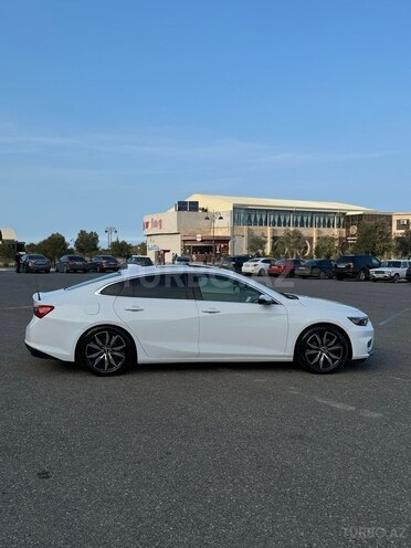 Chevrolet Malibu-8