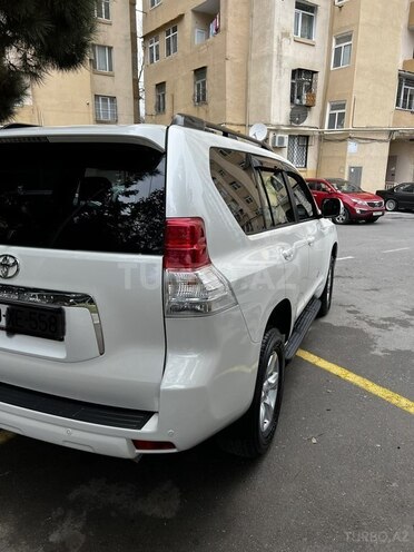 Toyota Land Cruiser Prado 2010, 126,500 km - 2.7 л - Bakı