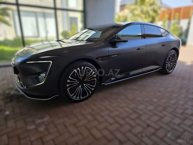 Avatr 12 2024, 9,700 km - 0.0 л - Bakı