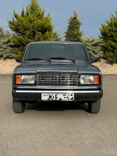 LADA (VAZ) 2107-1