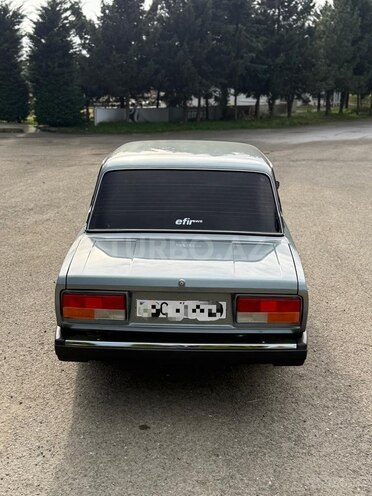 LADA (VAZ) 2107-2