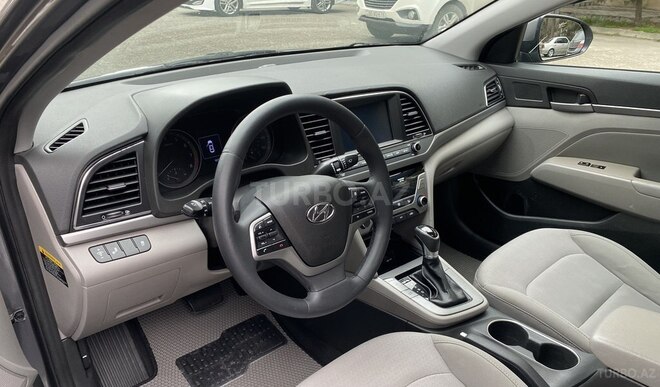 Hyundai Elantra 2018, 107,257 km - 2.0 л - Bakı