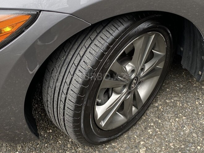 Hyundai Elantra 2018, 107,257 km - 2.0 л - Bakı