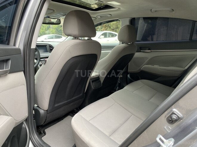 Hyundai Elantra 2018, 107,257 km - 2.0 л - Bakı