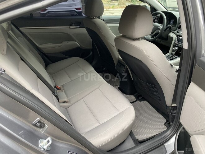 Hyundai Elantra 2018, 107,257 km - 2.0 л - Bakı