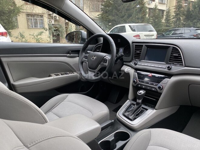 Hyundai Elantra 2018, 107,257 km - 2.0 л - Bakı