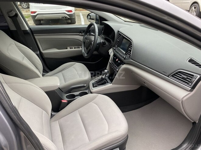 Hyundai Elantra 2018, 107,257 km - 2.0 л - Bakı