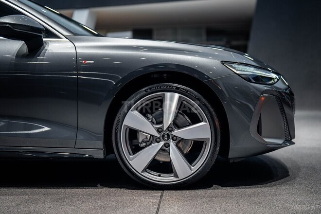 Audi A6-5