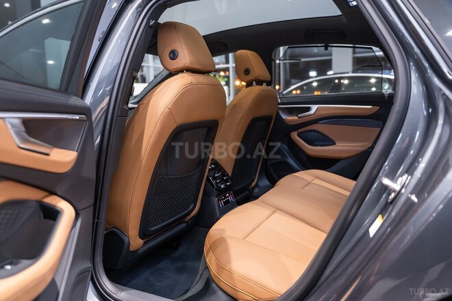 Audi A6-14