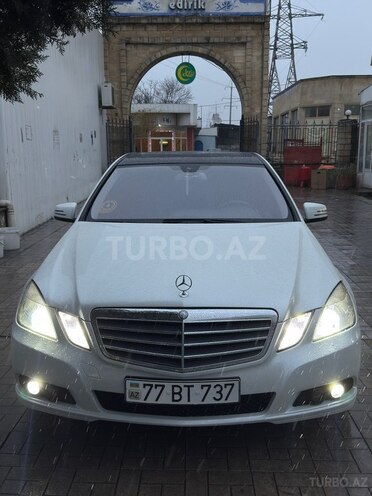 Mercedes E 220 2010, 412,000 km - 2.1 l - Quba
