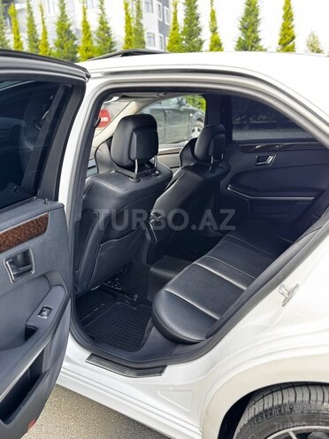 Mercedes E 220 2010, 412,000 km - 2.1 l - Quba