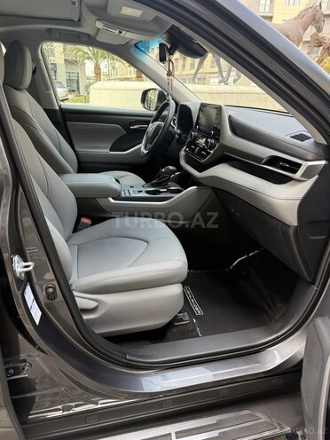 Toyota Highlander 2021, 50,000 km - 2.5 l - Bakı