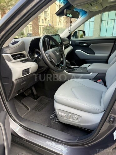 Toyota Highlander 2021, 50,000 km - 2.5 l - Bakı