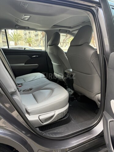 Toyota Highlander 2021, 50,000 km - 2.5 l - Bakı