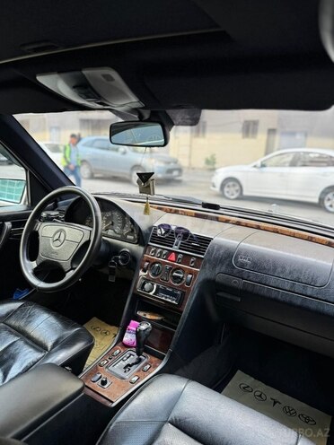 Mercedes C 240-8