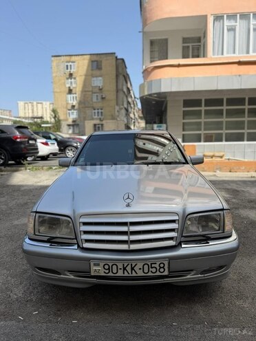 Mercedes C 240-4