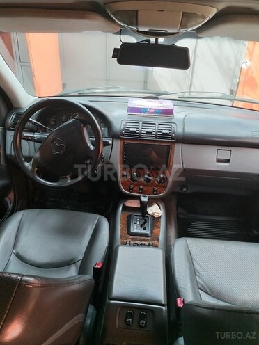 Mercedes ML 320 1998, 210,000 km - 3.2 l - Quba