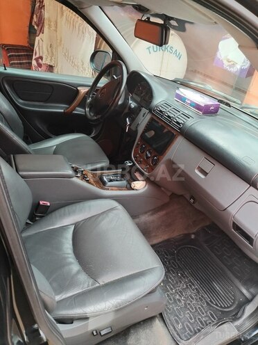 Mercedes ML 320 1998, 210,000 km - 3.2 l - Quba