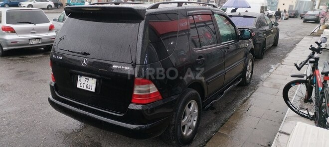 Mercedes ML 320 1998, 210,000 km - 3.2 l - Quba