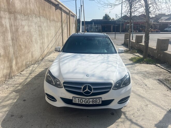 Mercedes E 250 4MATIC 2014, 263,400 km - 2.1 л - Bakı