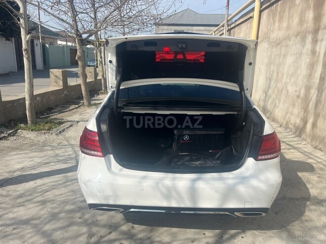 Mercedes E 250 4MATIC 2014, 263,400 km - 2.1 л - Bakı