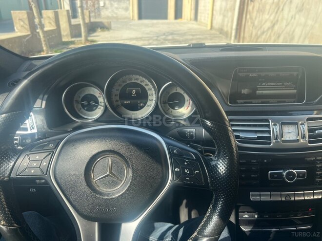 Mercedes E 250 4MATIC 2014, 263,400 km - 2.1 л - Bakı