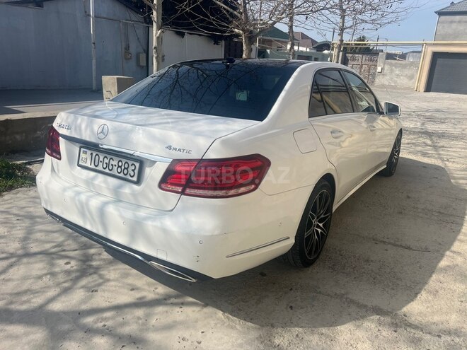 Mercedes E 250 4MATIC 2014, 263,400 km - 2.1 л - Bakı