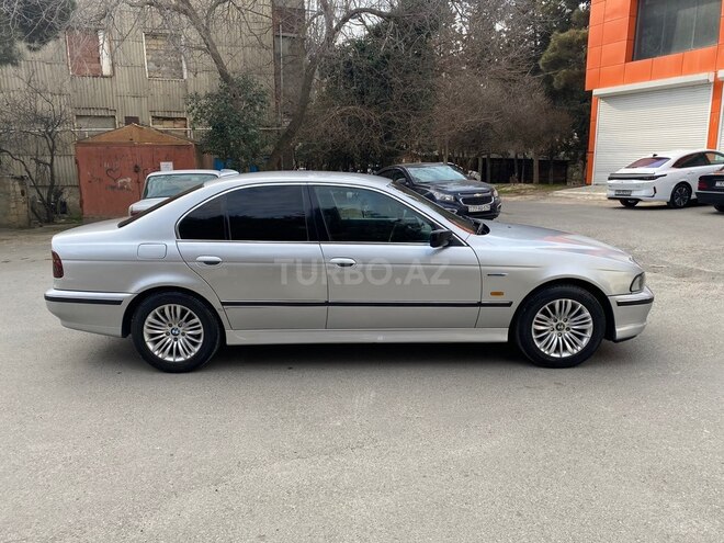BMW 520-3